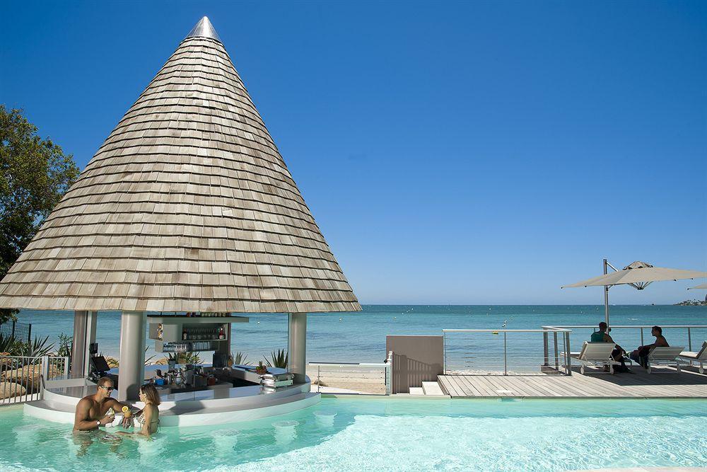 Chateau Royal Beach Resort & Spa, نومْيا المظهر الخارجي الصورة